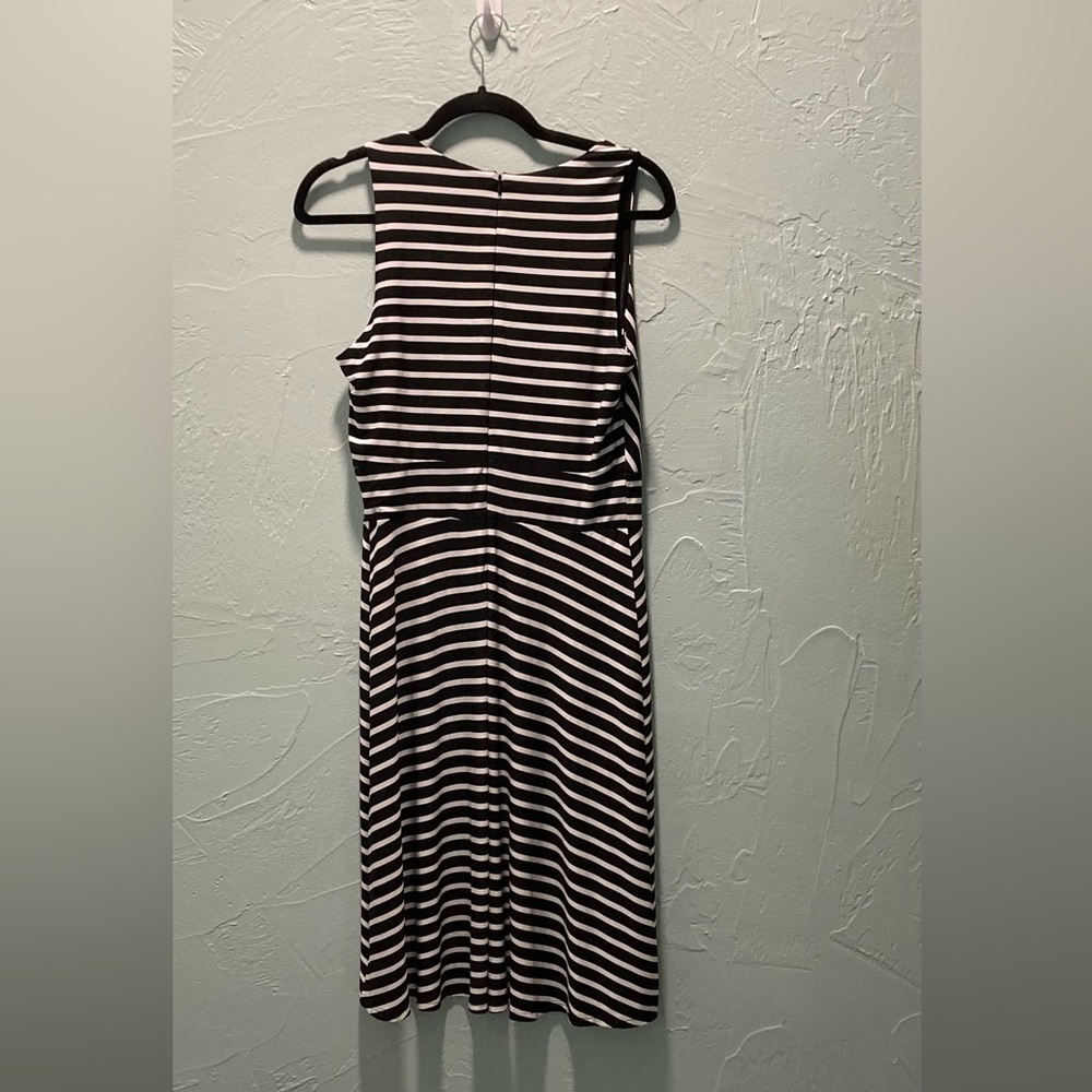 DR Collection
8 Dress - Picture 2 of 5